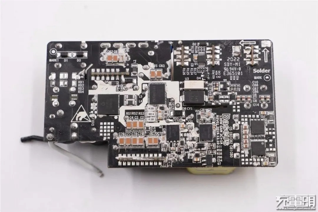 3款倍思100W氮化镓快充拆解大比拼，哪一款才是你的菜？