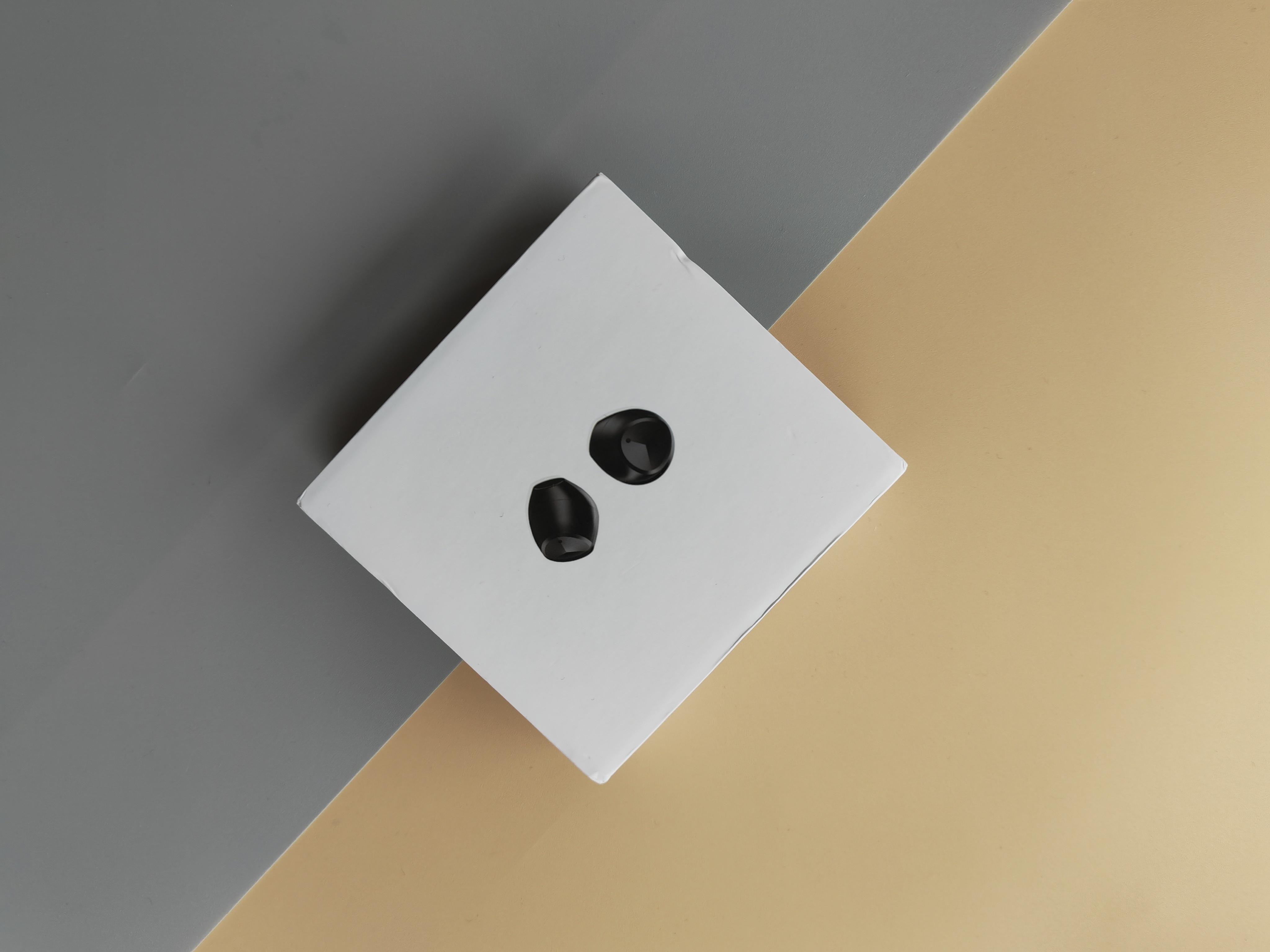 无感佩戴新体验——重量只有3克的JEET Air2蓝牙耳机开箱体验