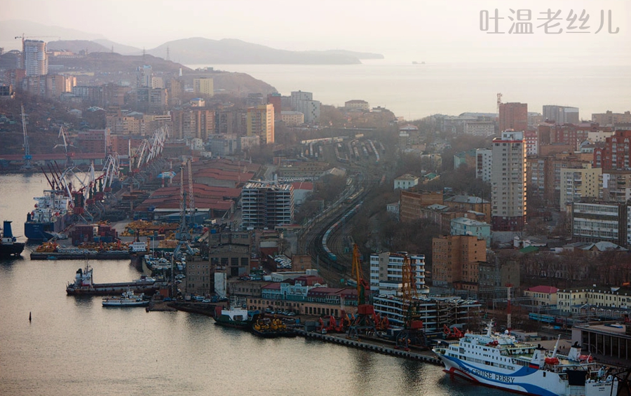 鸟瞰海参崴，远东“风水宝地”，可惜清朝弄丢了