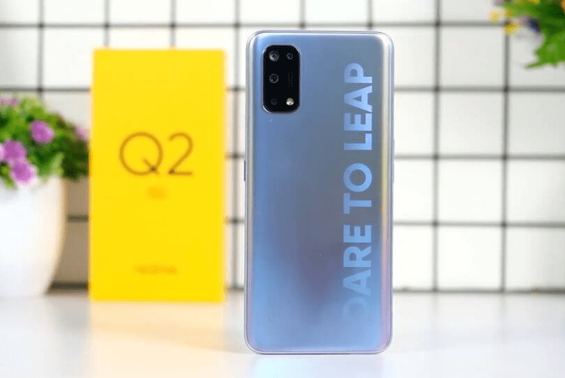 从1799元跌至1299元，65W闪充+4800万四摄，8GB+128GB重回低价