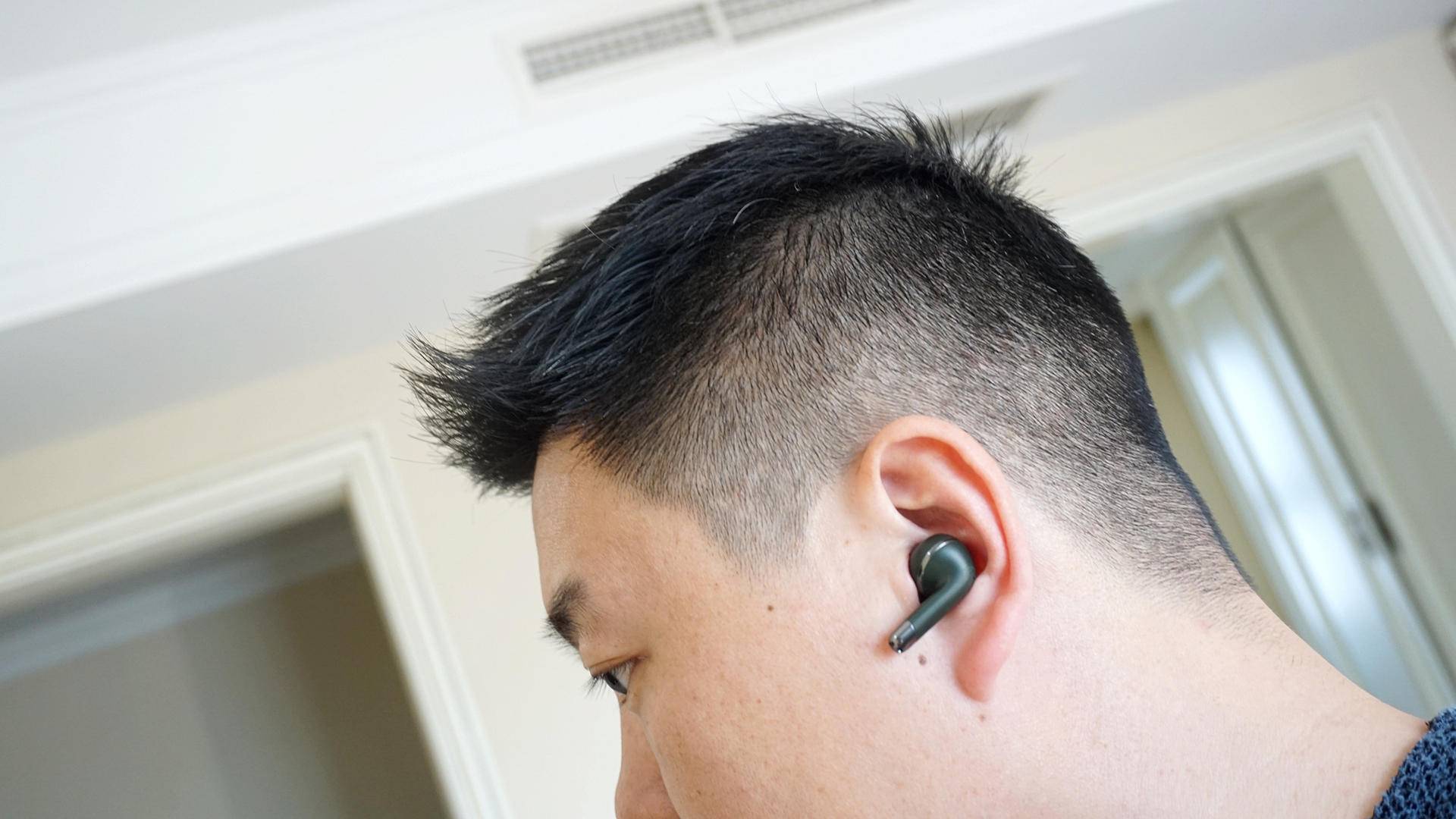全球15秒卖出一副，AirPods的竞争者，来自瑞典的品牌