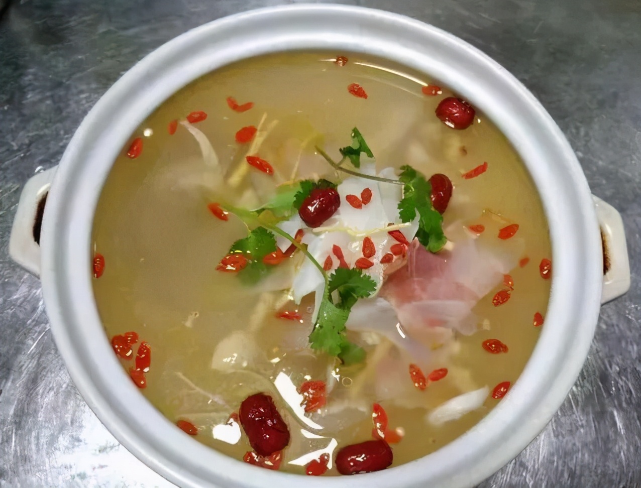 Check out the special cuisines of various cities in Yunnan, there must be something you haven't eaten