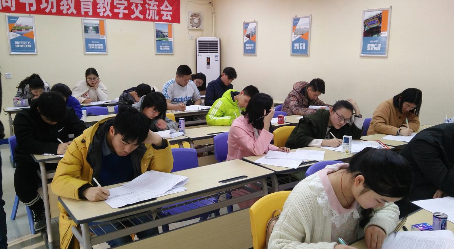 "第一代雞娃"的血淚辛酸史：教育內(nèi)卷的當(dāng)下，孩子最終歸于平凡