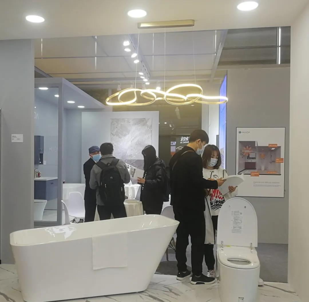 多漾空间 智慧生活 || 惠达整体浴室亮相上海展会
