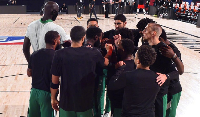 51分鐘11中2！生死時刻隱身+上籃不中，Walker遭遇生涯最恥辱一戰！（影）-黑特籃球-NBA新聞影音圖片分享社區