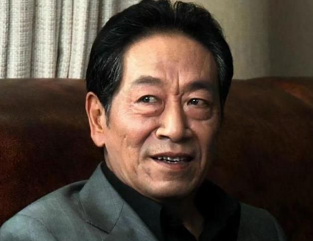 王奎荣：中国第一大反派，40岁上大学，68岁再结婚，妻子小他37岁