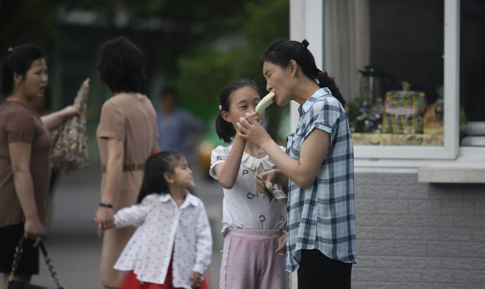 不在国营单位上班的朝鲜妇女，平时都在忙些什么？