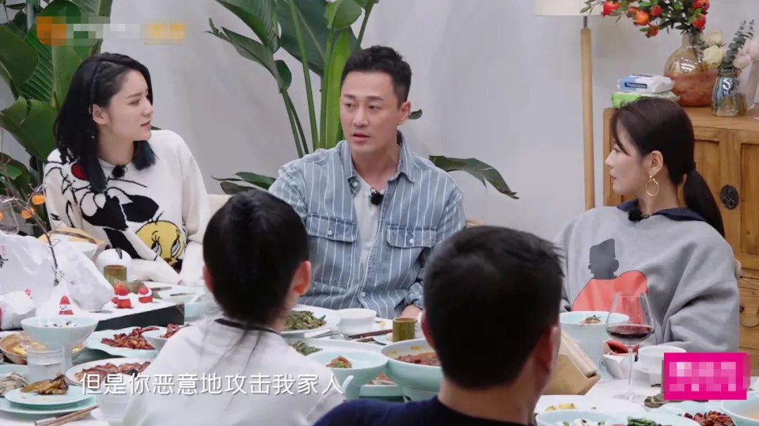点一桌菜就吃几口,明星们录真人秀浪费食物一个比一个过分