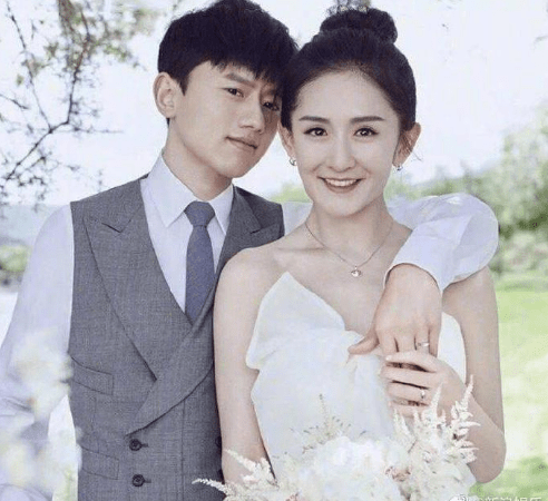 张杰晒夫妻合照撒糖，七夕亲自为谢娜扎头发，结婚十年恩爱不减