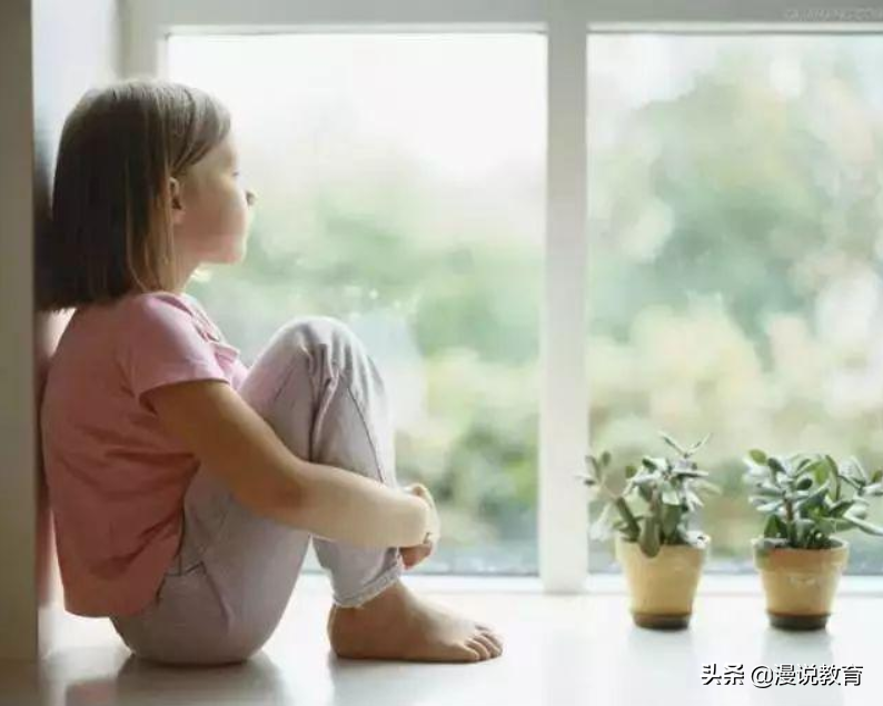 內向的孩子比你想像的更優秀，他們有成長內驅力，家長不用著急