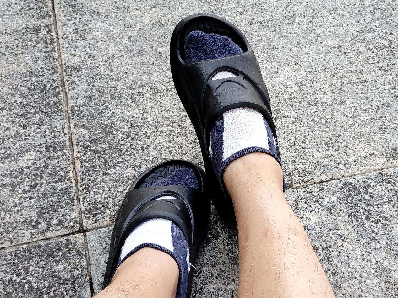 广东人还穿人字拖？咕咚运动恢复拖鞋，让你体验时尚与舒适的便捷