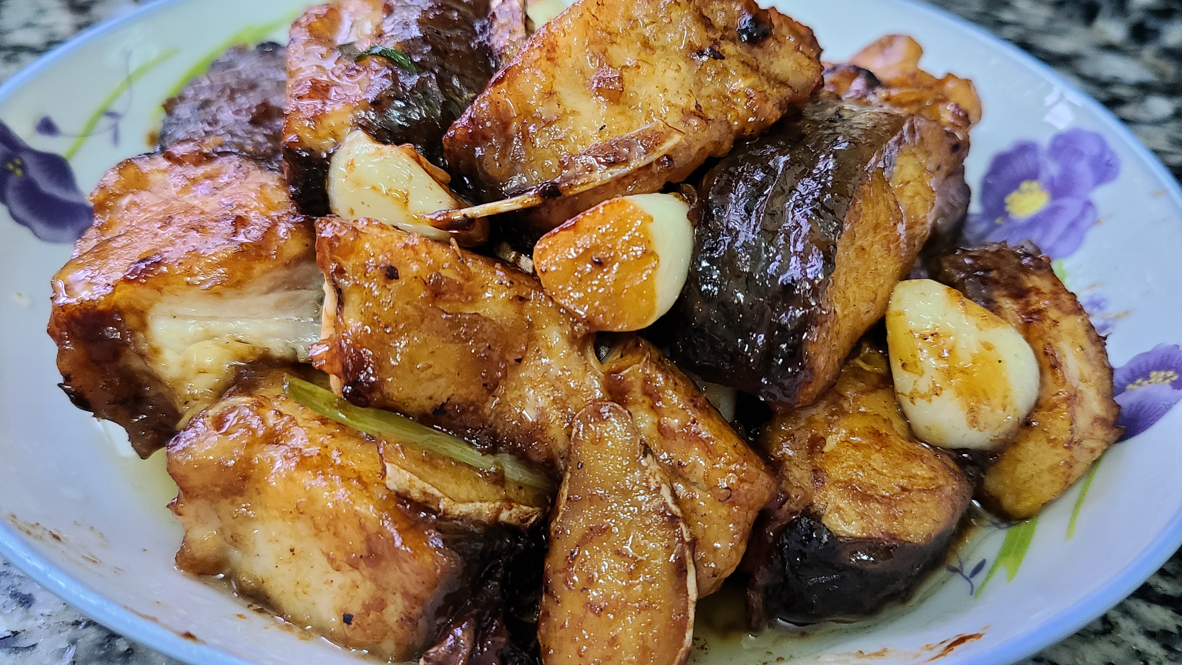 鱼肉我最爱这种做法，香味浓味道好，好吃又下饭，看着都想吃