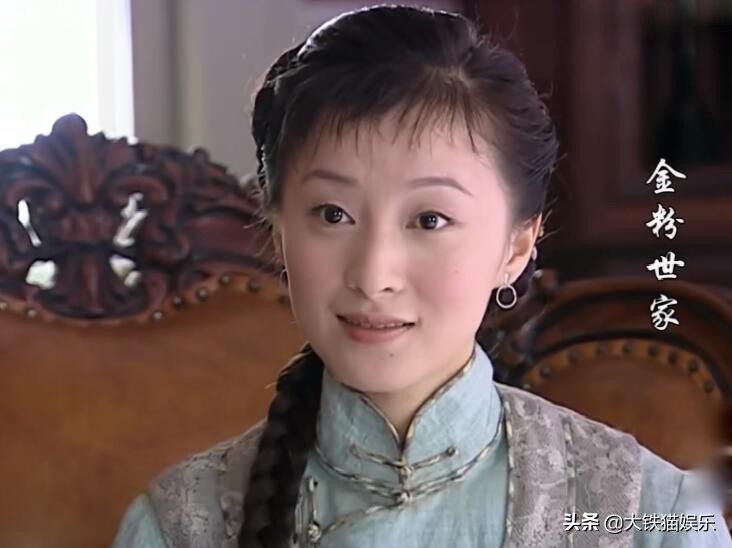 《金粉世家》18年了，以现代审美，人均绝色的金