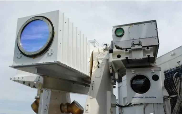 美军舰载激光器击落无人机，目标：在西太平洋拦截中国的反舰导弹