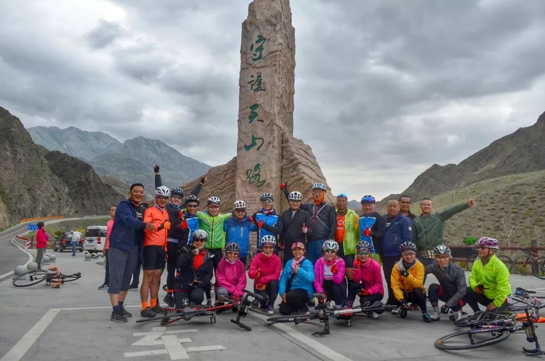 纵贯天山脊梁的景观大道——2020最美独库公路自行车旅行攻略