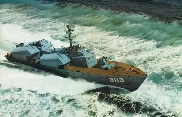 �й���-6KЯ��4öYJ-12A�ߵ����࣬�Ҿ������ƺ�������Σ�