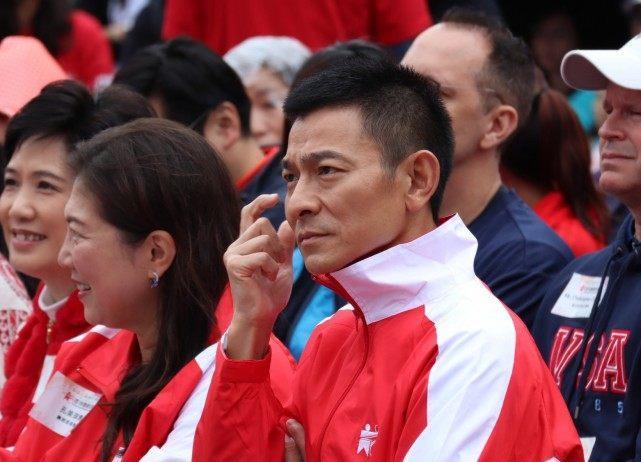 刘德华写感人长信为歌迷会庆生，曝光女儿优秀