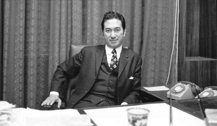 2020年娱乐圈去世的12人：熬过新冠却没躲过死神