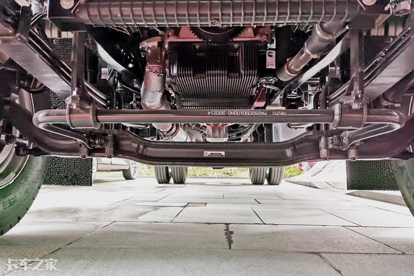 高顶双卧+600L大油箱，福田奥铃大黄蜂home版载货