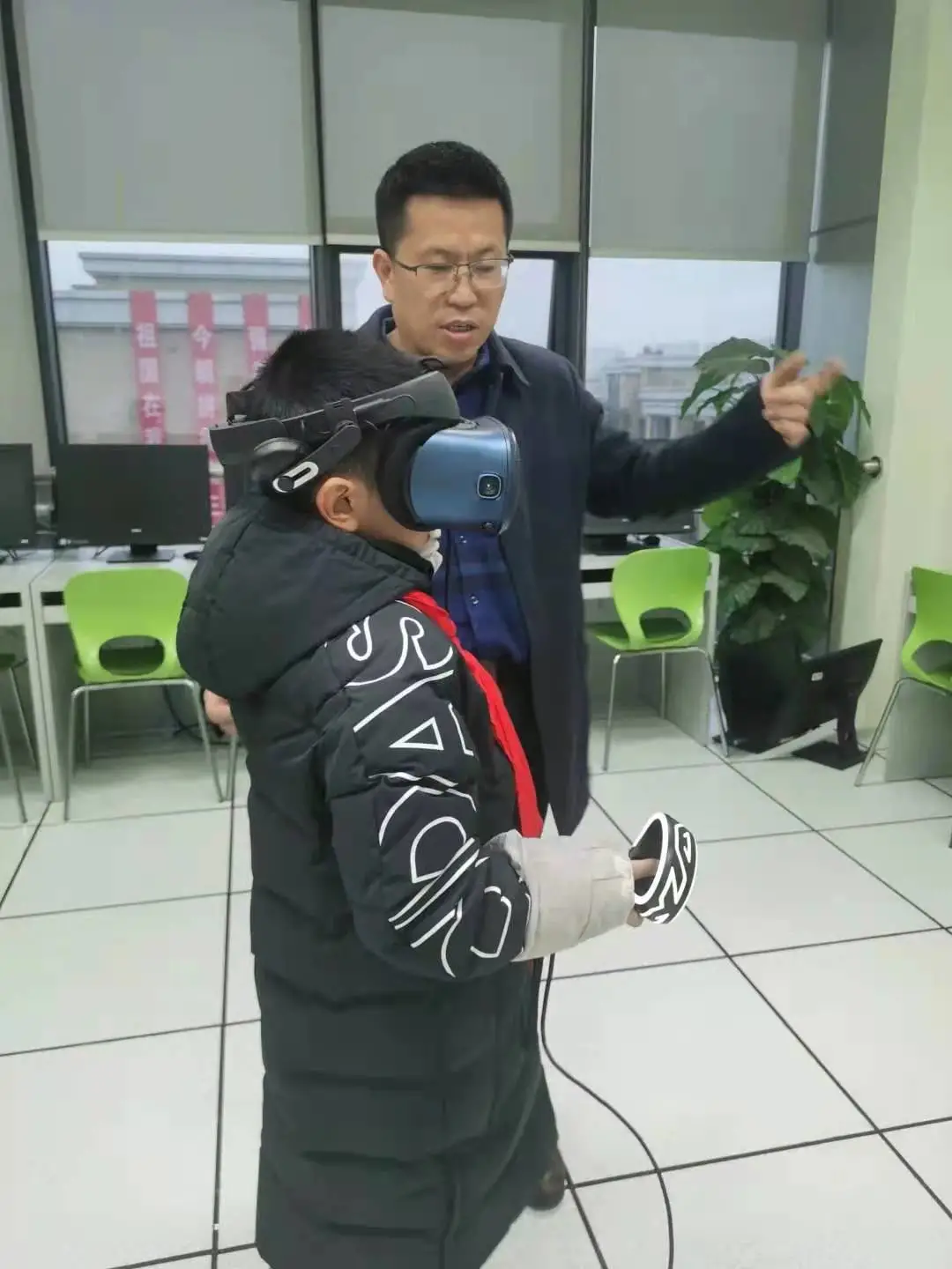 天府新区华阳中学附属小学首届科技节开幕了