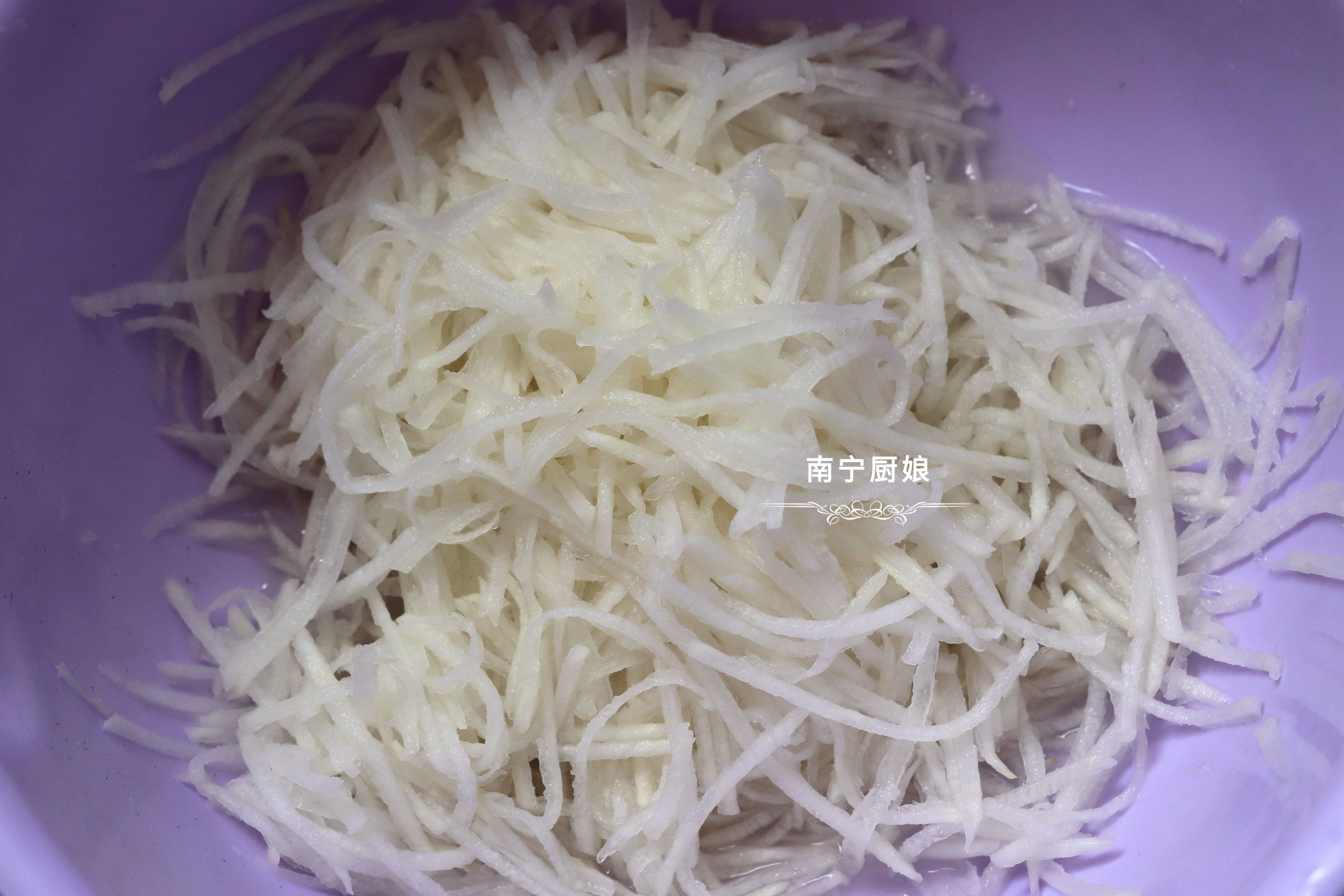 2個雞蛋、半根白蘿蔔，只需10分鐘，就能做出一頓香噴噴的早餐