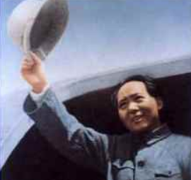 重慶談判前，為何蔣介石沒去機場接毛澤東？因為他咽不下這口氣