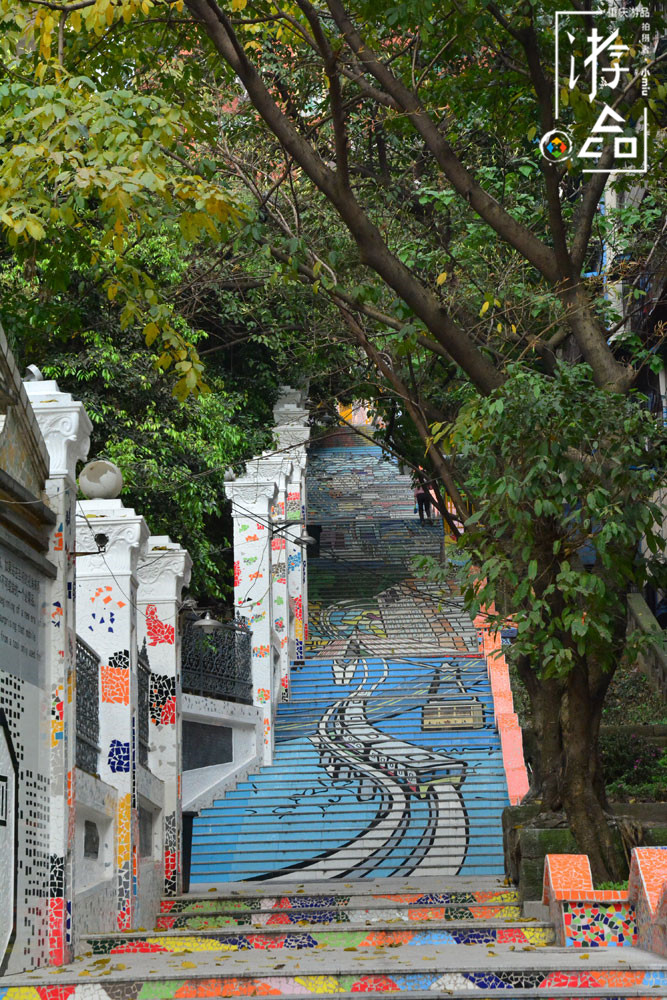 重庆枣子岚垭一巷是“败笔”？网红景点固然很美，但历史不能遗忘