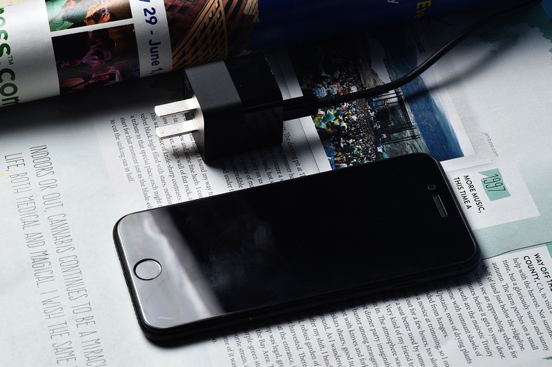 小身材的充电利器 紫米33W氮化镓充电头