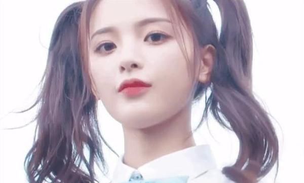 同样是双马尾，躲过了关晓彤，避开了鞠婧祎，