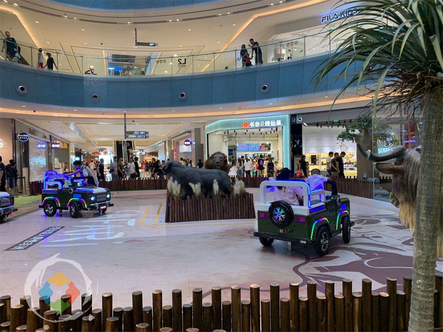 不被看好的重庆来福士，迎来开业一周年，人气怎么样了？