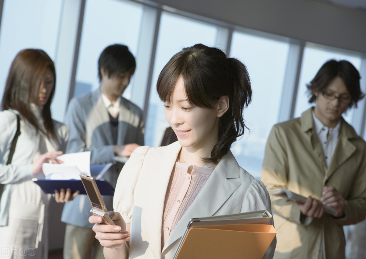 作为新手小白，如何学习自媒体呢？