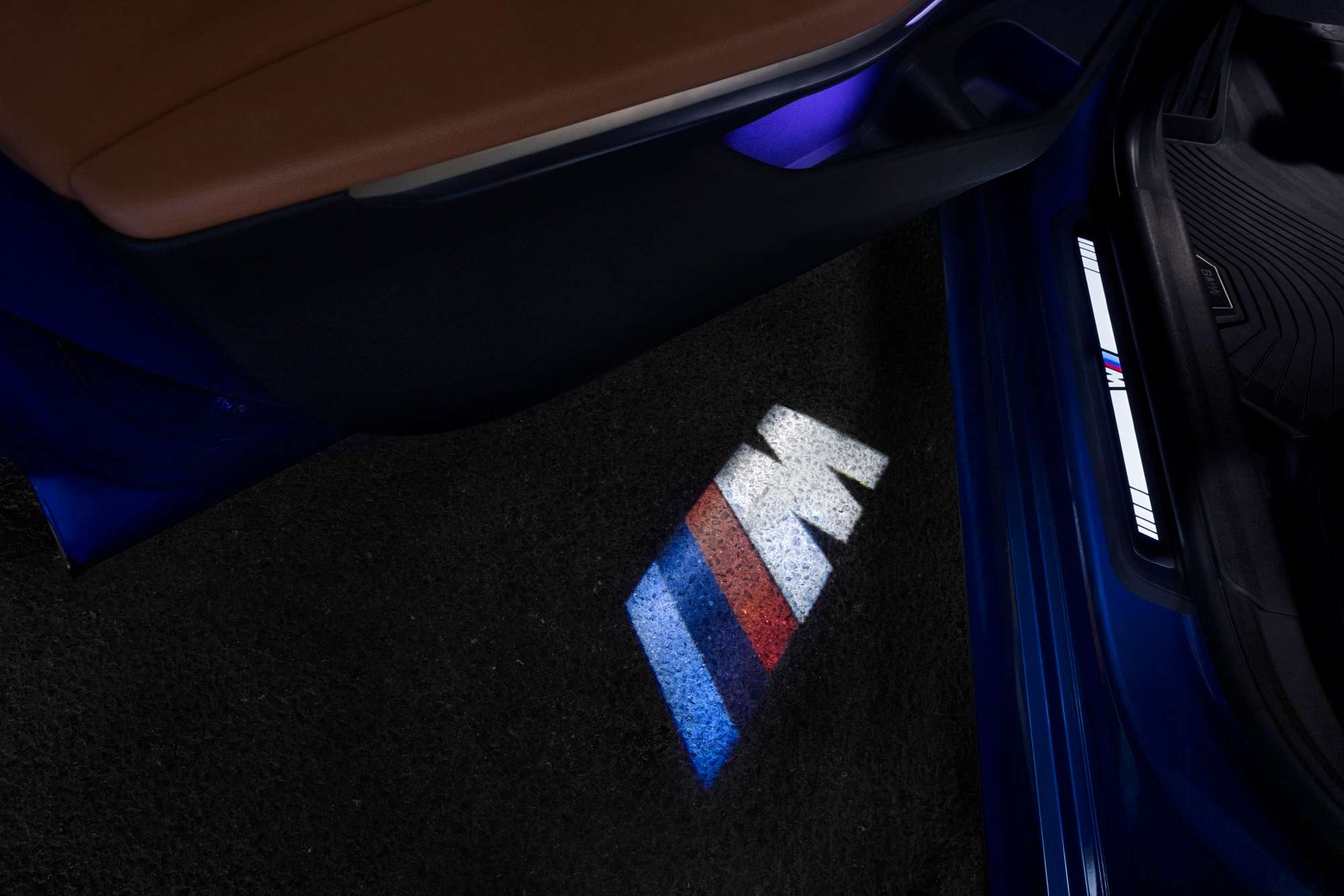 豪华超值  越级体验 全新BMW 3系晶彩定制版悠然来袭