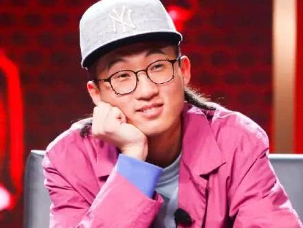 笑果文化凉了？卡姆带多人聚众吸毒被拘留，公