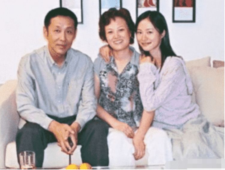 隐瞒34年！陈道明女儿原来是熟悉的她，不拼爹不炒作依然如此优秀