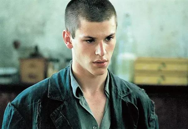 不心动挑战｜看了眼《追光吧哥哥（法国版）》，这谁能顶得住？