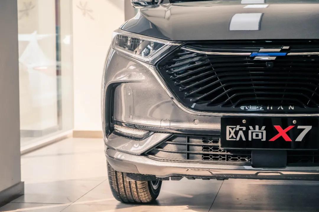 空间超大、座椅超软，还有智能语音，这台10万元的SUV太值了