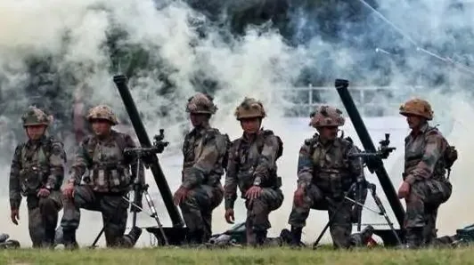 敏感时刻，印军将领被爆头！枪手骑摩托车扫射