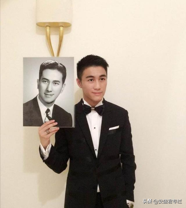 赌王何鸿燊大儿子和小儿子相差49岁，儿子里最像