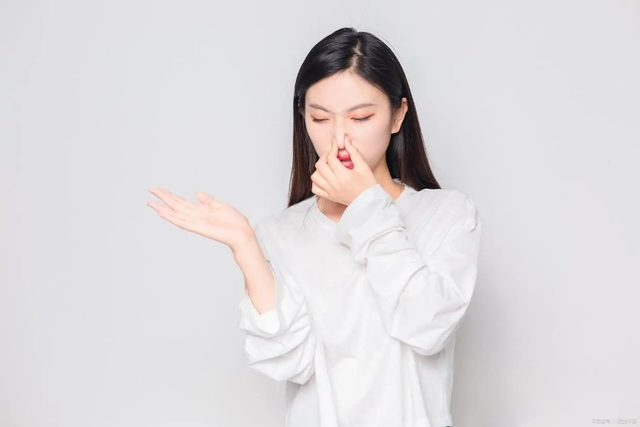想知道一個女人精不精致，從這3個生活細節就能看出，對比下瞧瞧