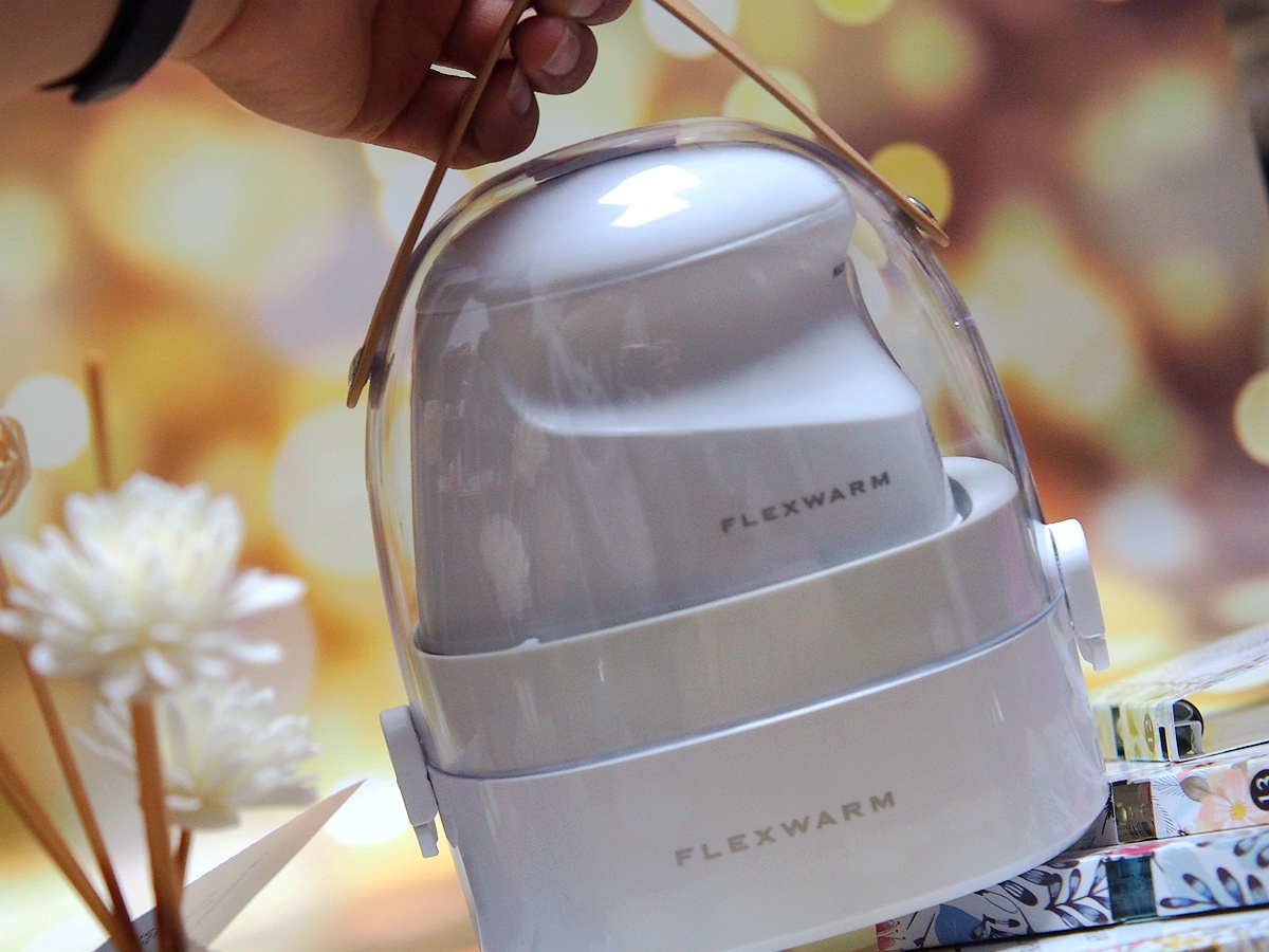 传统熨烫机变身小巧时尚玩物飞乐思纳米蒸汽小熨斗