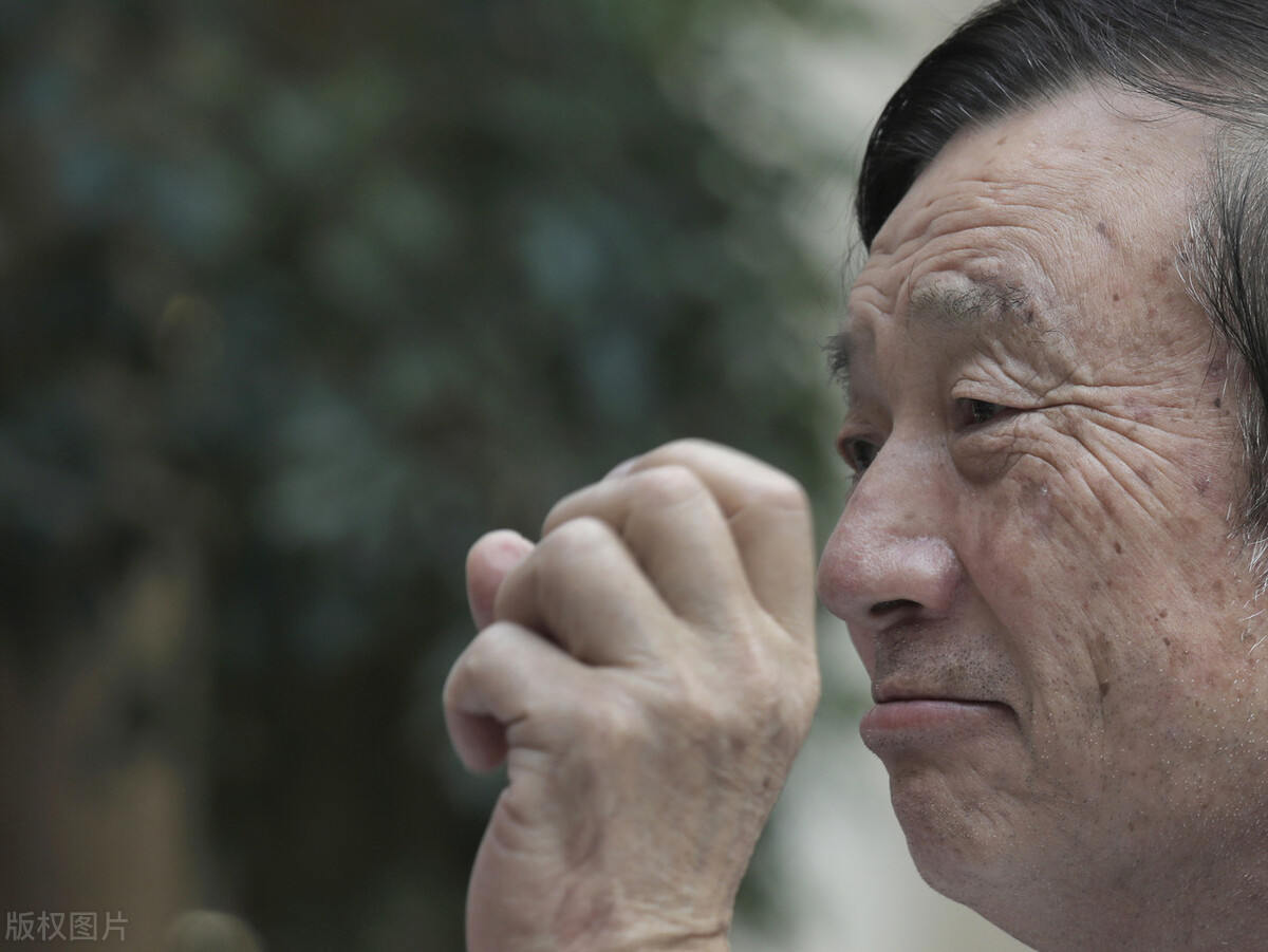 华为海外市场没落！任正非如何绝地反击？或将两招制敌