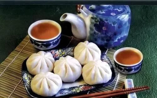 烤鸭卖不动，狗不理包子无人问津，老字号们为