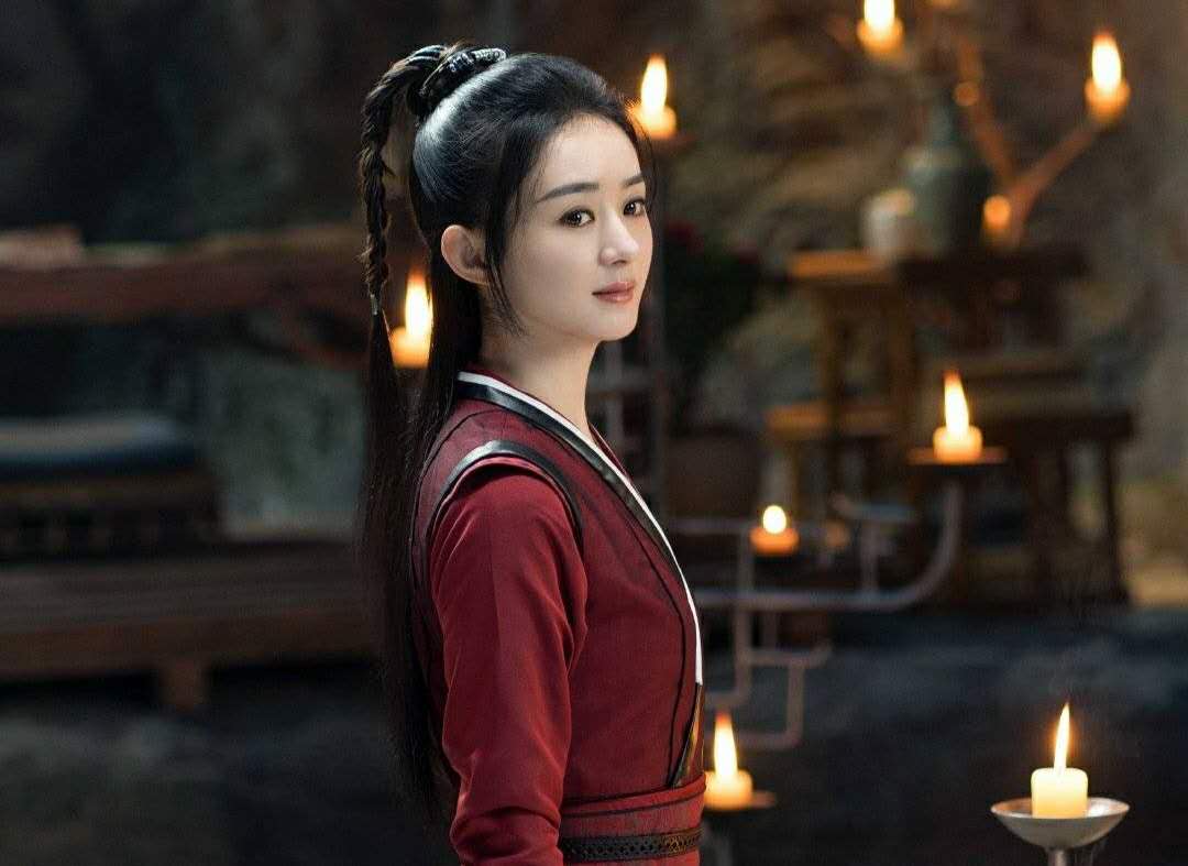 女明星红衣侠女照：张碧晨刘亦菲冷艳，杨幂温