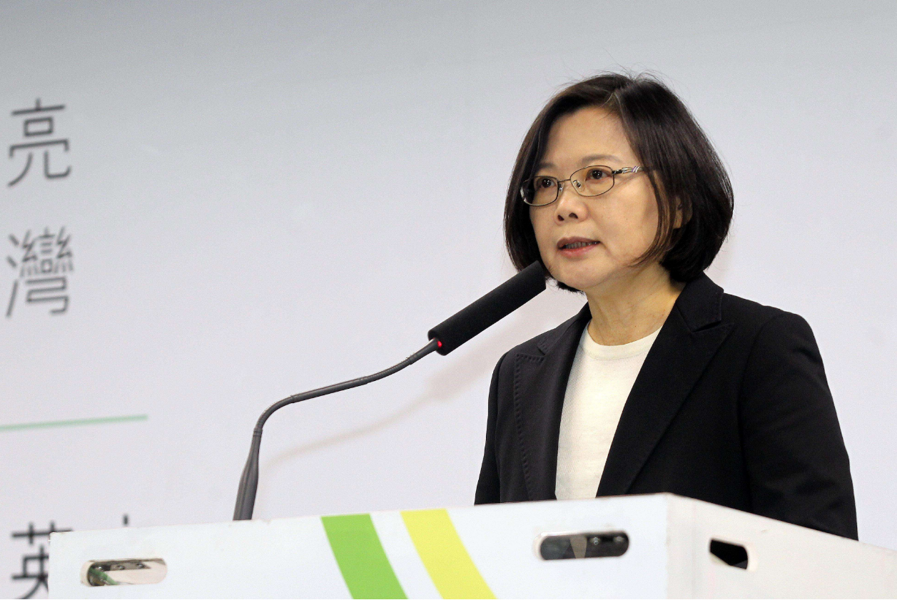 “台独”大佬吕秀莲：台湾危险