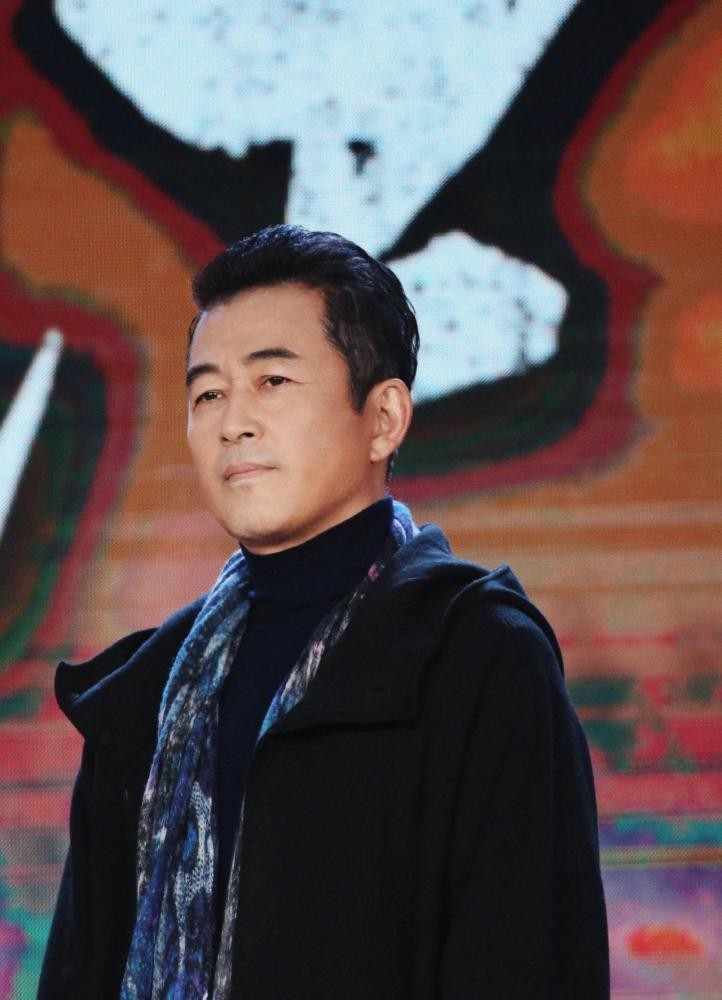 王志飞：从恋爱到结婚只用三天，台上当众骂前妻生的儿子没出息