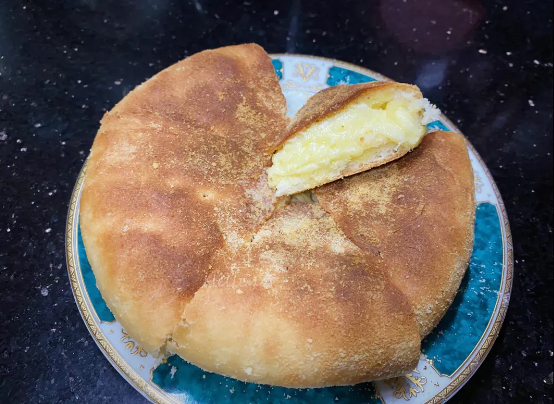 来了,厉害的来了,爆浆芝士奶酪陷饼 美食做法 第7张 来了,厉害的来了,爆浆芝士奶酪陷饼 美食做法 第7张