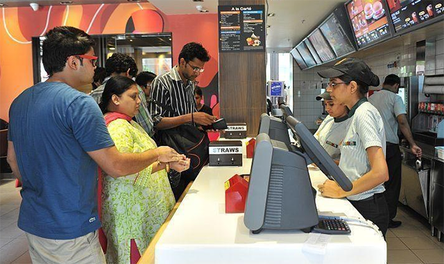 哈佛大学张博庚教授：中国学生沉默谨慎，印度学生能言善辩