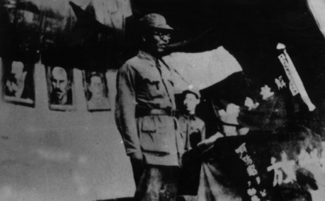 抗日儒将安征夫，原名安问卜，毛主席：就叫安