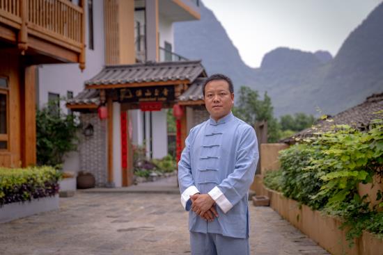 企業家陳榮華用智慧打造格格樹民宿品牌被譽為陽朔最美風景