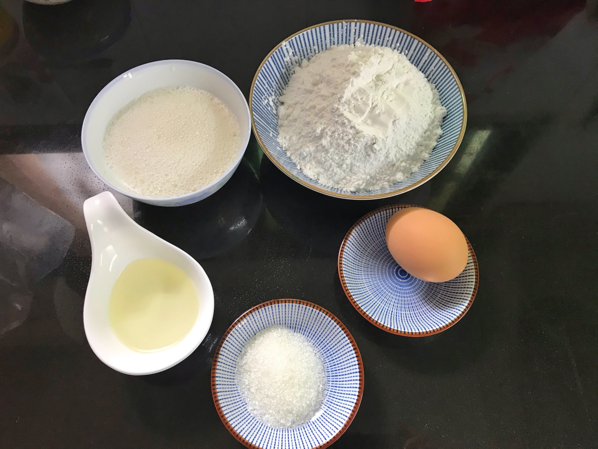 糯米粉還能這樣吃，加個雞蛋攪一攪，香酥軟糯，一口一個太香了